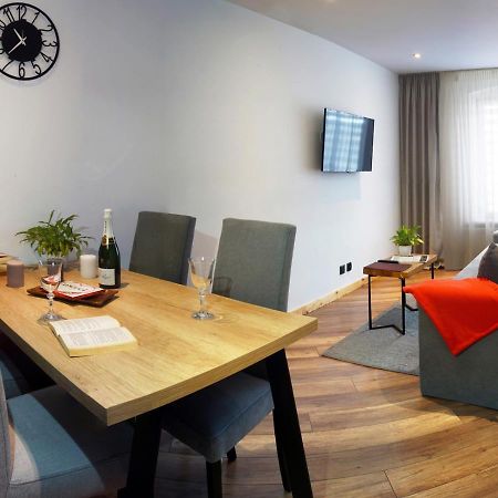 Kamienica Na Nowo Apartamenty Мронгово Екстер'єр фото